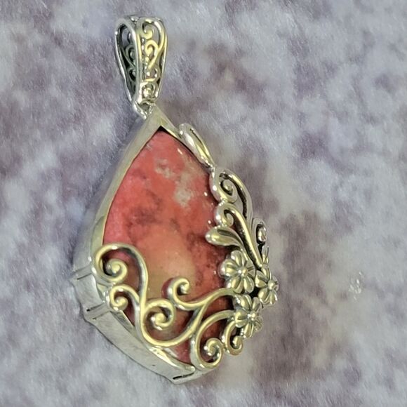 Norwegian Thulite Solitare Pendant - Picture 5 of 10
